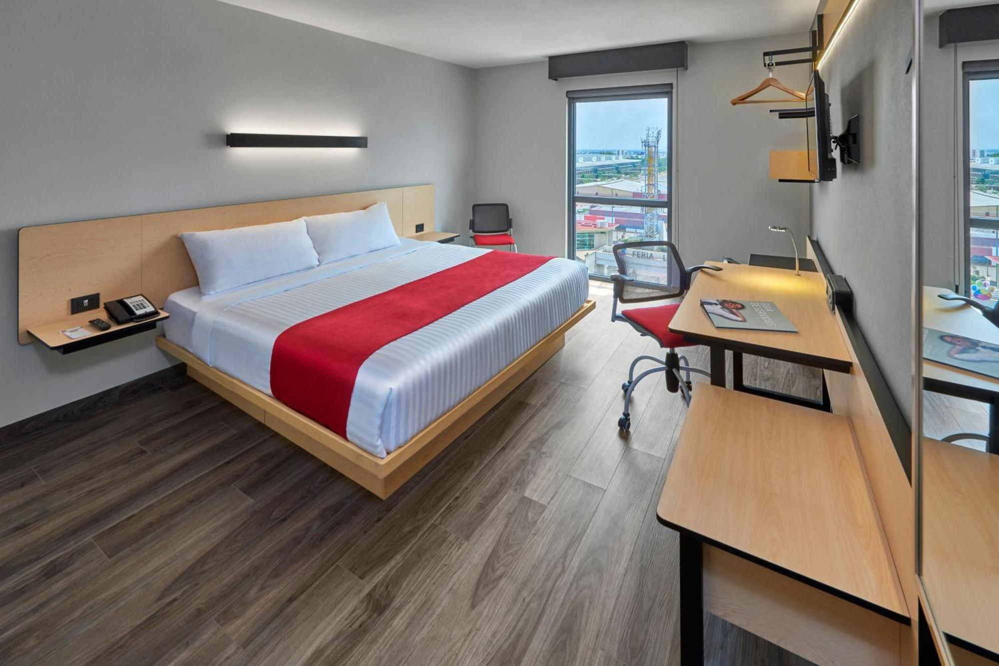 City Express Plus By Marriott Leon Centro De Convenciones Dış mekan fotoğraf