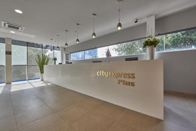 City Express Plus By Marriott Leon Centro De Convenciones Dış mekan fotoğraf